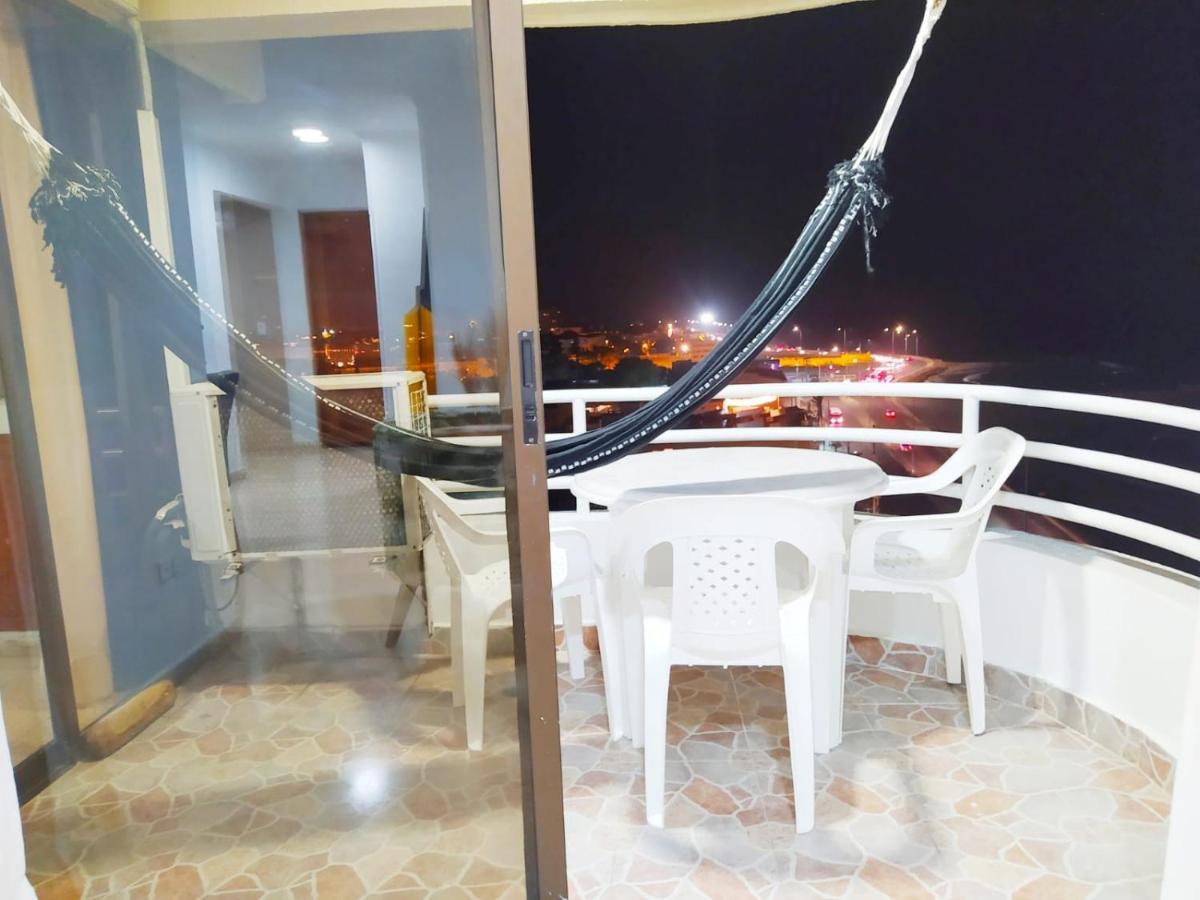 Apartamento Apto Duplex frente al Mar y cerca centro historico Cartagena Exterior foto